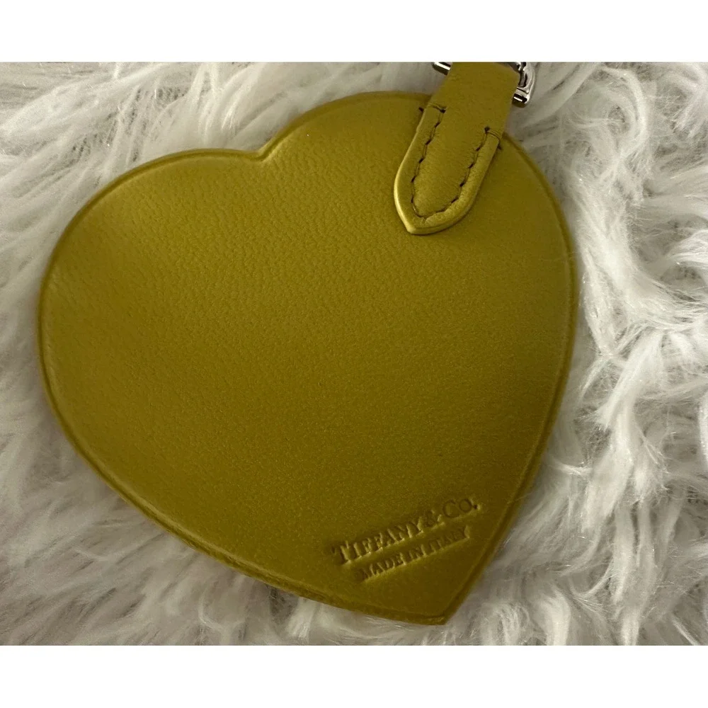 Tiffany & Co. New Leather Heart Rtt Return to Tiffany Keychain Keyring